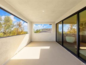 27 Alessio, Lake Forest CA 92630