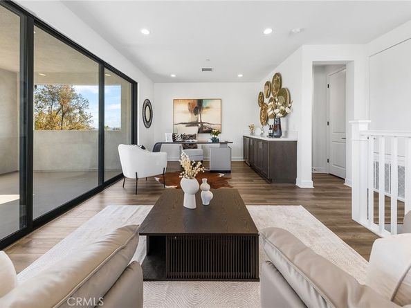 27 Alessio, Lake Forest CA 92630