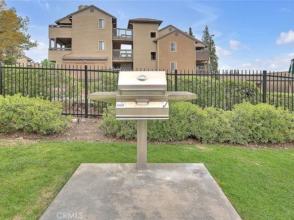 10655 Lemon Avenue 4004, Rancho Cucamonga CA 91737