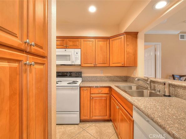 10655 Lemon Avenue 4004, Rancho Cucamonga CA 91737