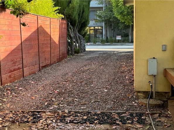 2117 Colby Avenue, West Los Angeles CA 90025