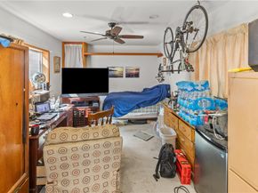 2455 Glencoe Avenue, Venice CA 90291