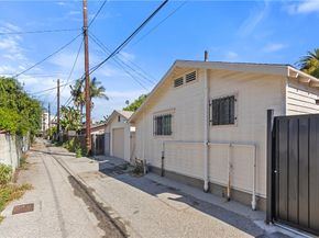 2455 Glencoe Avenue, Venice CA 90291