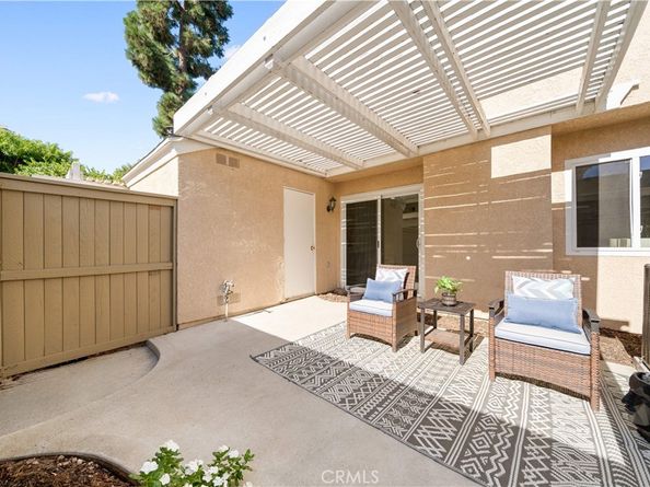 49 Thicket 36, Irvine CA 92614