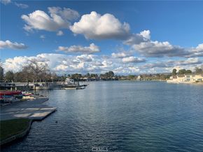 49 Thicket 36, Irvine CA 92614