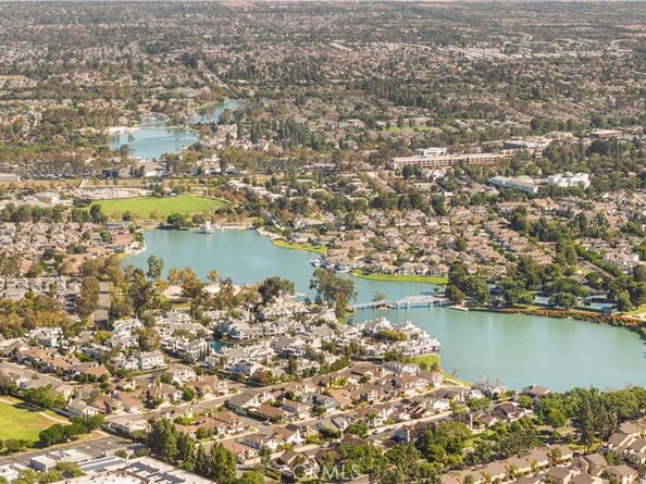 49 Thicket 36, Irvine CA 92614