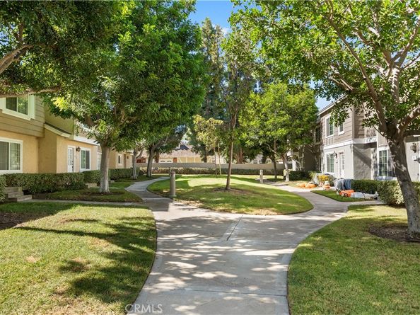 49 Thicket 36, Irvine CA 92614