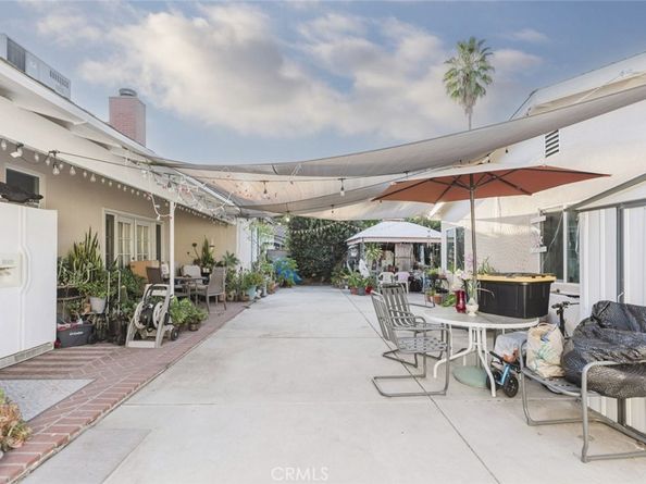 15439 Hart Street, Van Nuys CA 91406