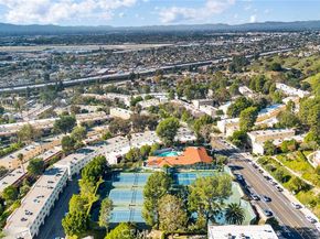 7764 Via Capri, Burbank CA 91504