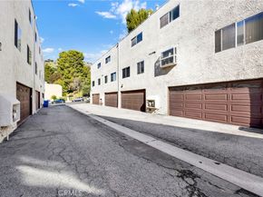 7764 Via Capri, Burbank CA 91504