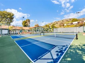 7764 Via Capri, Burbank CA 91504