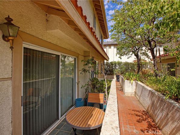 510 N Shelton Street 2, Burbank CA 91506