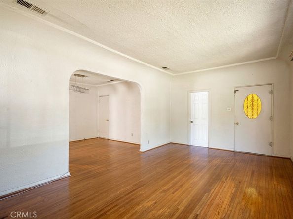 1000 N Isabel Street, Glendale CA 91207