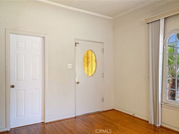 1000 N Isabel Street, Glendale CA 91207