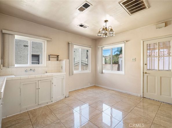 1000 N Isabel Street, Glendale CA 91207