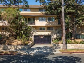 121 Sinclair Avenue 207, Glendale CA 91206