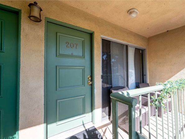 121 Sinclair Avenue 207, Glendale CA 91206