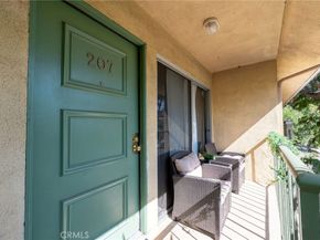 121 Sinclair Avenue 207, Glendale CA 91206
