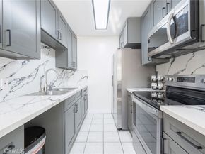 121 Sinclair Avenue 207, Glendale CA 91206