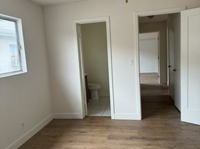 6708 Whitsett Avenue, North Hollywood CA 91606