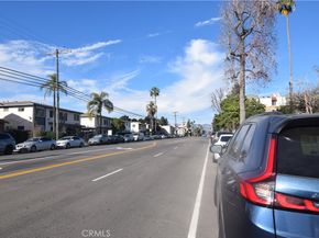 6708 Whitsett Avenue, North Hollywood CA 91606