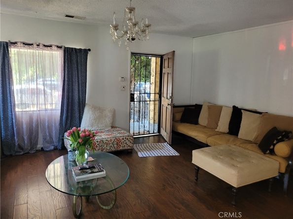 4528 Arlington Avenue, Los Angeles CA 90043