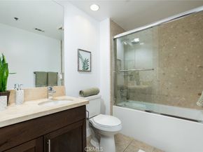 817 N Alfred Street 205, Los Angeles CA 90069