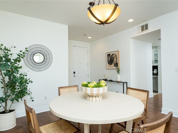 817 N Alfred Street 205, Los Angeles CA 90069