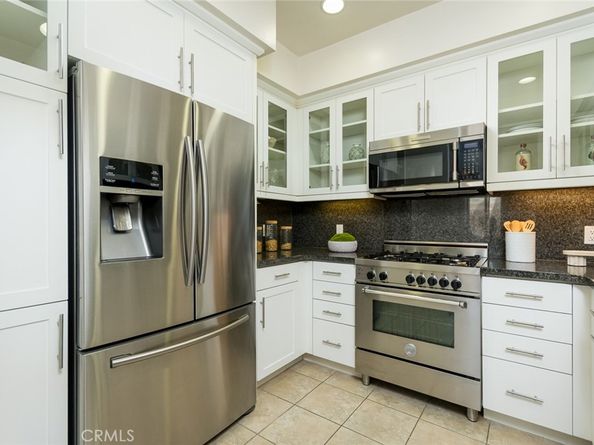 817 N Alfred Street 205, Los Angeles CA 90069