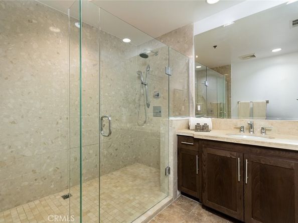 817 N Alfred Street 205, Los Angeles CA 90069