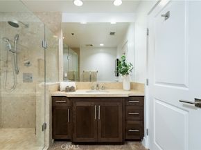 817 N Alfred Street 205, Los Angeles CA 90069