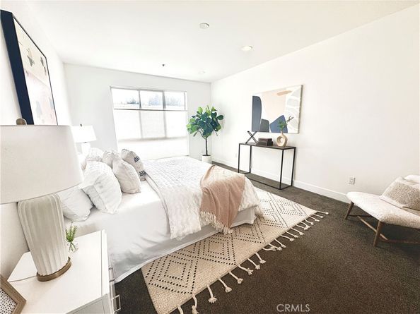 817 N Alfred Street 205, Los Angeles CA 90069