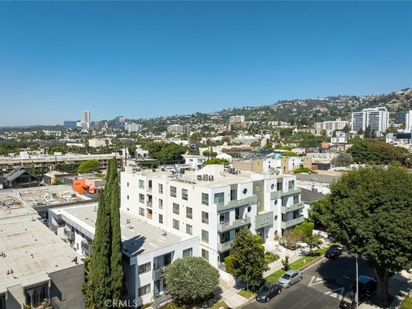 817 N Alfred Street 205, Los Angeles CA 90069