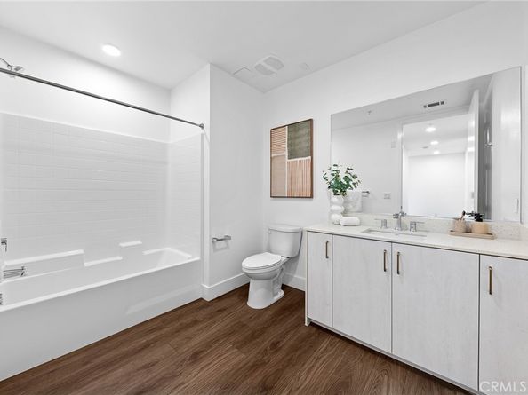 709 E Walnut Street 228, Pasadena CA 91101