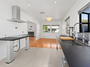 738 Stonehurst Dr, Altadena CA 91001