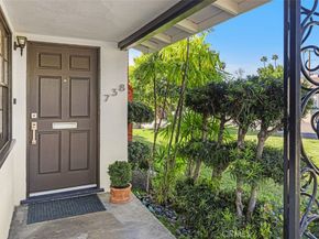 738 Stonehurst Dr, Altadena CA 91001