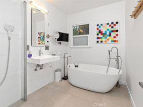 738 Stonehurst Dr, Altadena CA 91001