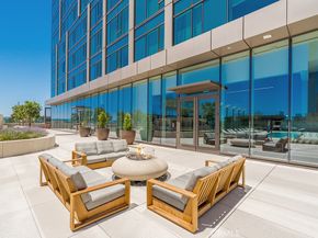 889 S Francisco Street 2805, Los Angeles CA 90017