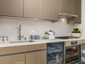 889 S Francisco Street 2805, Los Angeles CA 90017