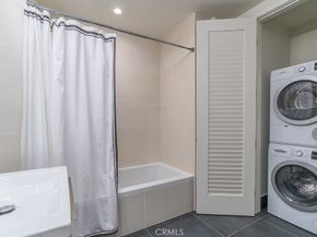 889 S Francisco Street 2805, Los Angeles CA 90017