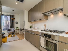 889 S Francisco Street 2805, Los Angeles CA 90017