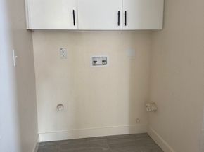 7019 Estrella, Los Angeles CA 90044