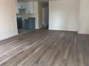 7019 Estrella, Los Angeles CA 90044