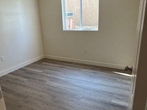 7019 Estrella, Los Angeles CA 90044