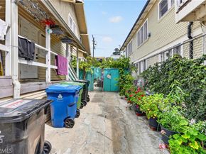 1131 Echo Park Ave, Los Angeles CA 90026