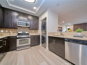 5525 W Olympic Boulevard 202, Los Angeles CA 90036