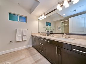 5525 W Olympic Boulevard 202, Los Angeles CA 90036