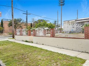 9027 Menlo, Los Angeles CA 90044