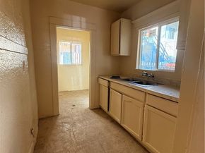 4257 San Pedro Place, Los Angeles CA 90011