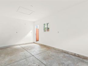 1720 S Kingsley, Los Angeles CA 90006